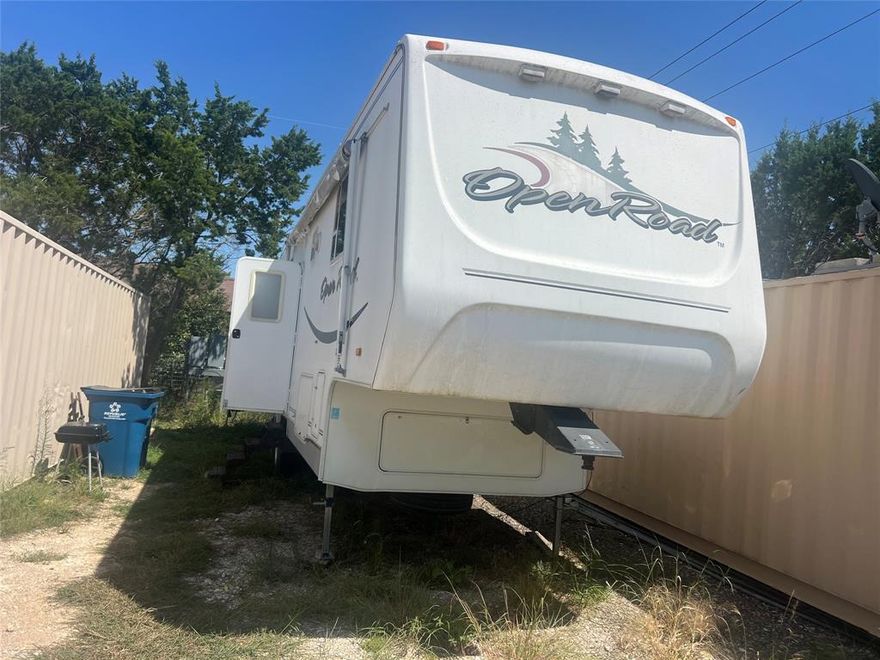 Rv in Rv park .has 2 slide outs.2005 clean.has washer dryer near  .1 mile from lake whitney.take hwy 22 from whitney dam towards whitney 1 mile turn left on hcr 2105 to whitneyfinnway rv park.
prefer to owner FINANCE $350 lot rent and $350 trailer payment.Sales price $13,000 plus electric
I have TWO for sale or rent.
Mesa 35 footer with 3 beds or a 2008 Toy hauler with 3 Queen beds.
ALL bills paid $1000 month