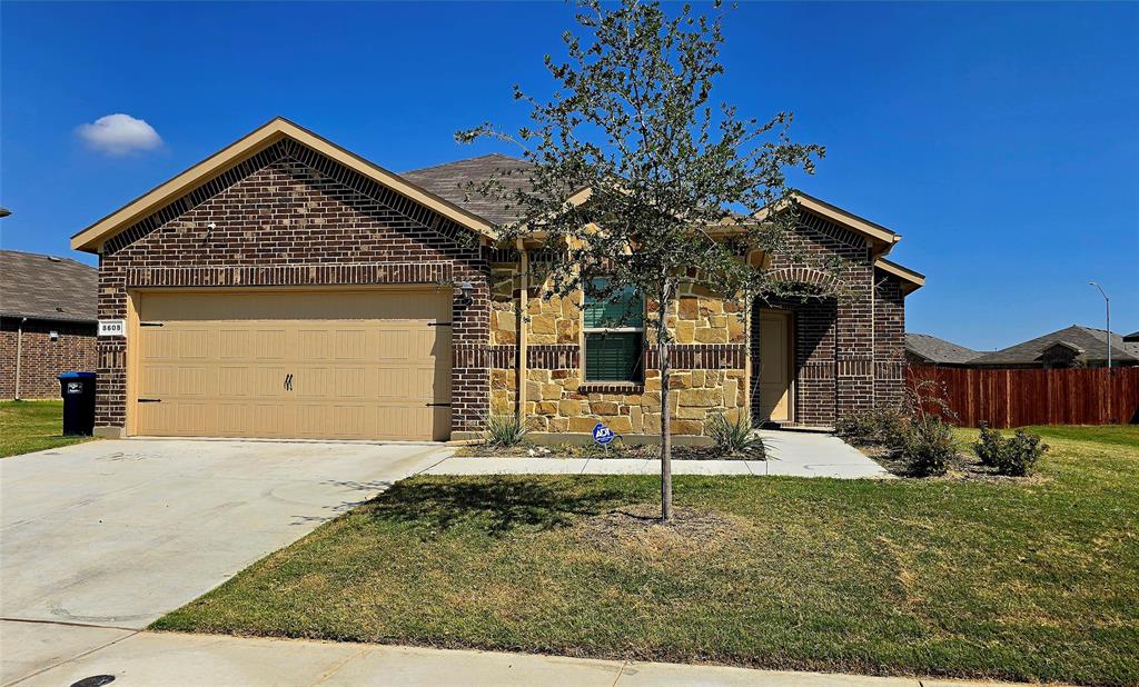 8608 Centerboard Lane