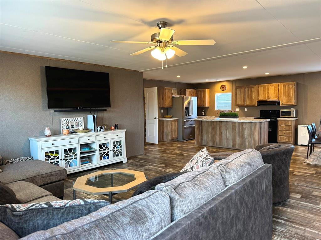 312 Candlewood Circle