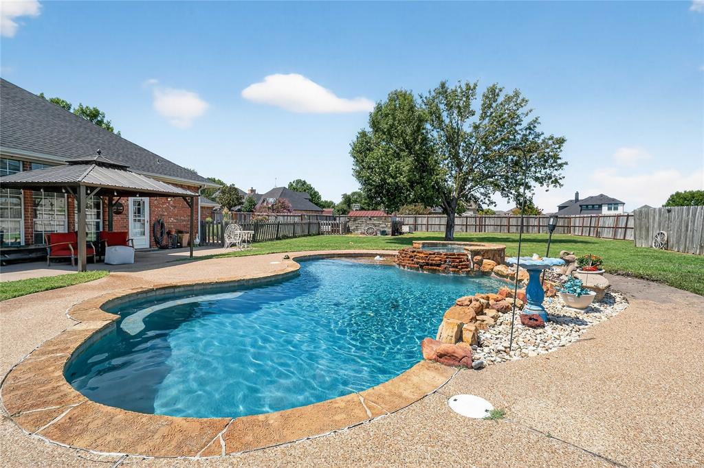 5090 April Lane