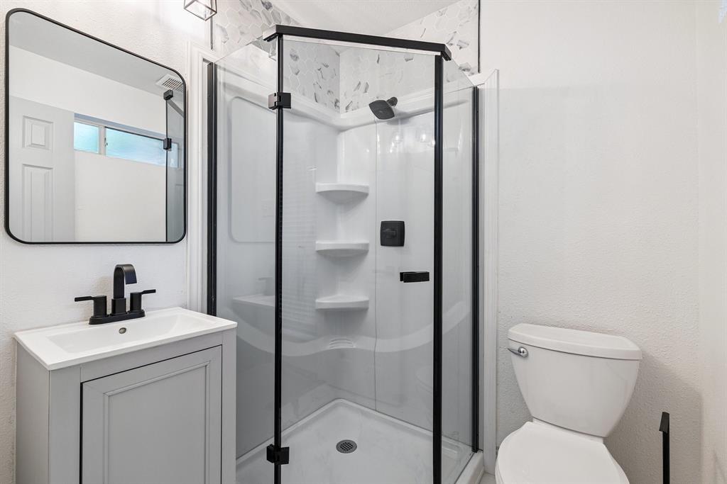 Hall Street Condo 4104 - Residential Lease