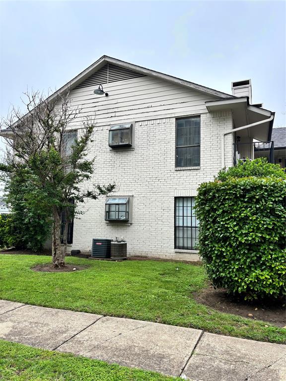 Garrett Park Condo - Residential