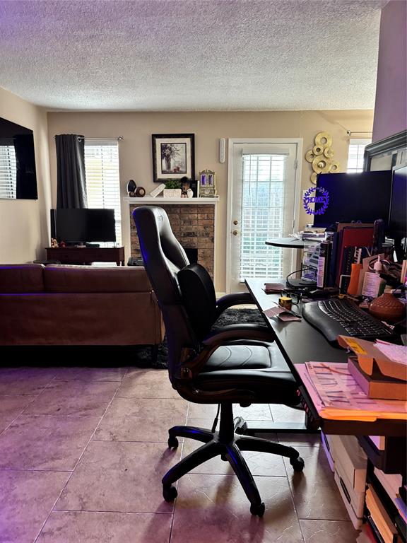 1603 N Garrett Avenue 100