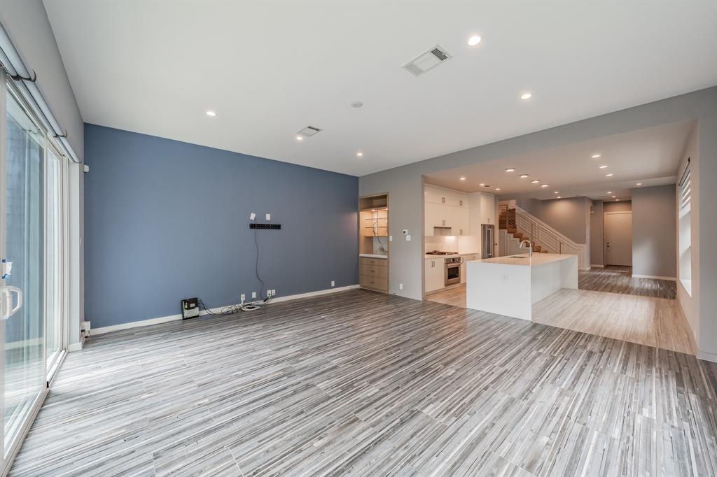 Belmont Park - Residential