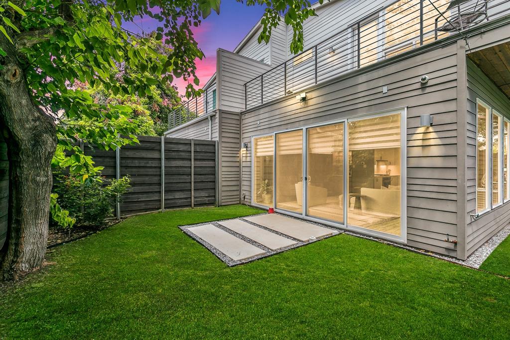 Belmont Park - Residential