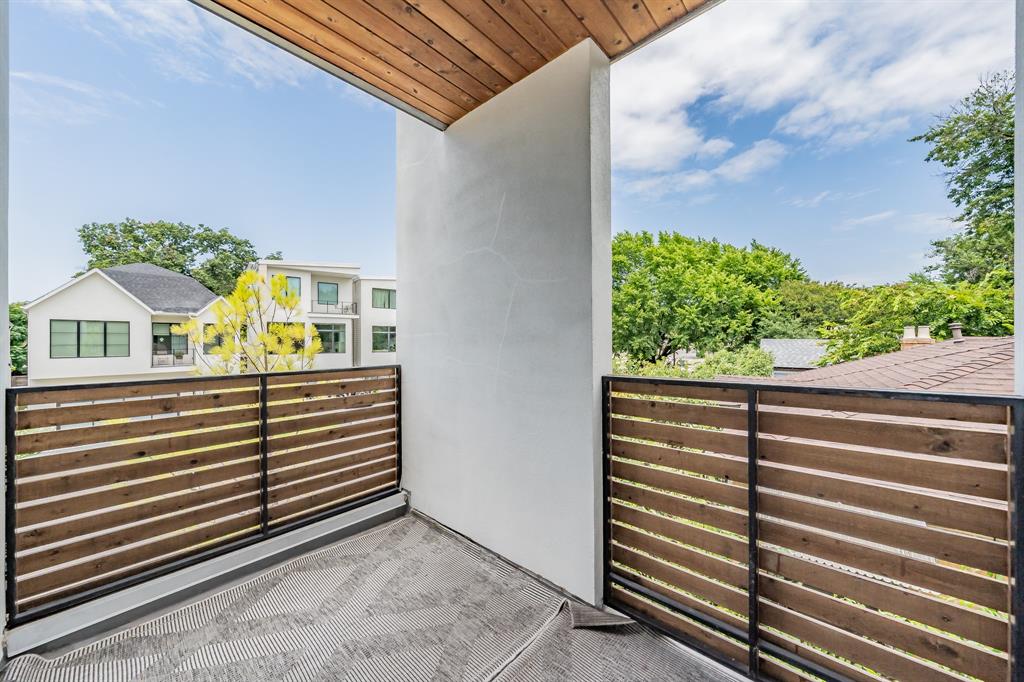 Belmont Park - Residential