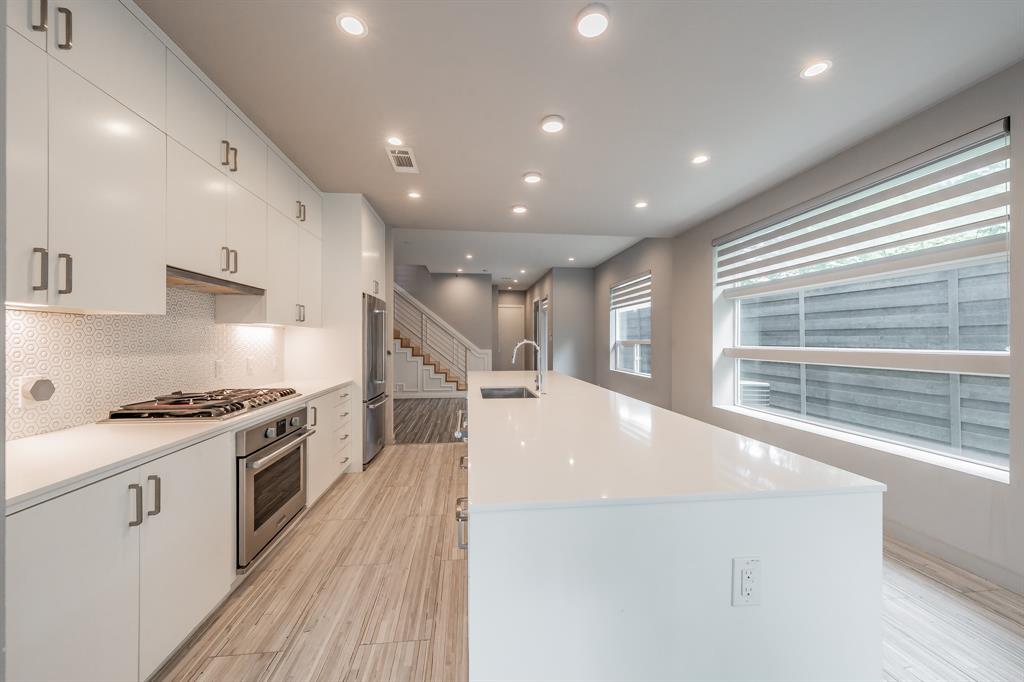 Belmont Park - Residential