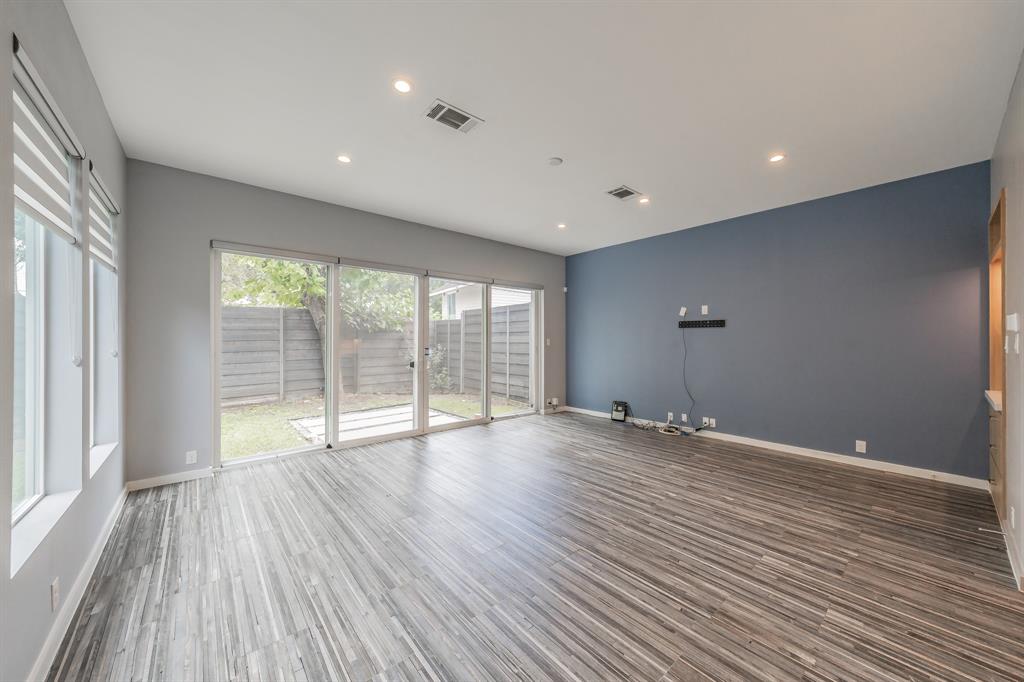 Belmont Park - Residential