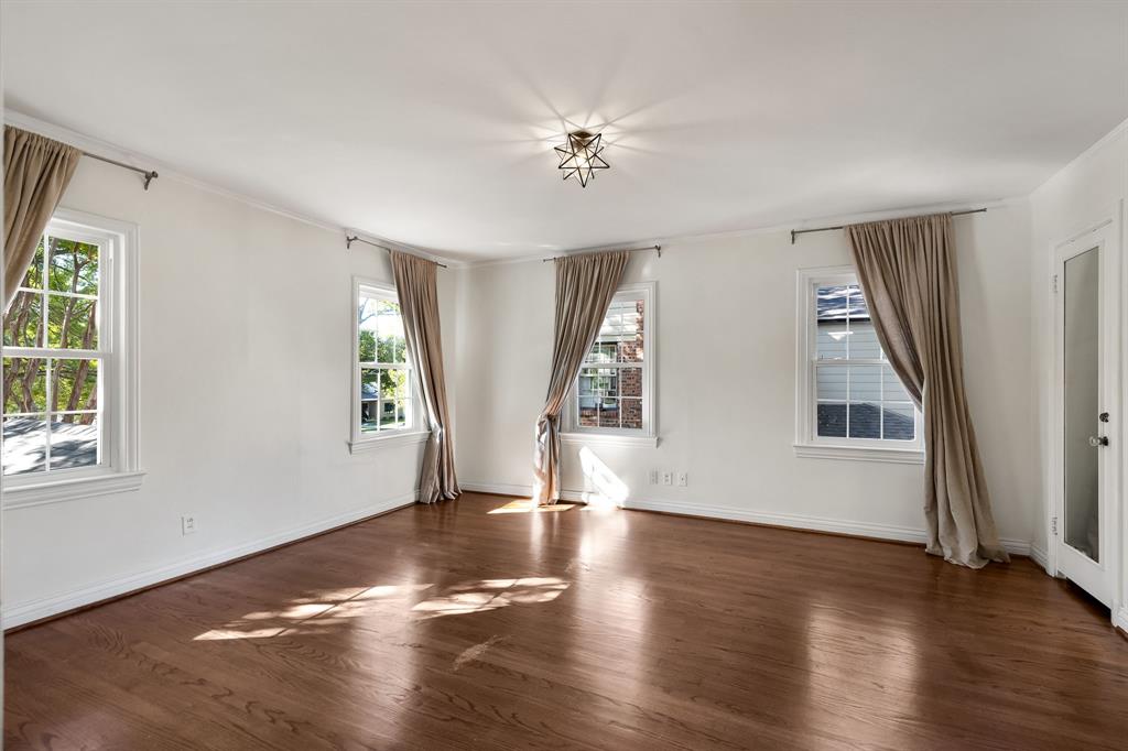 Wilshire Heights - Residential