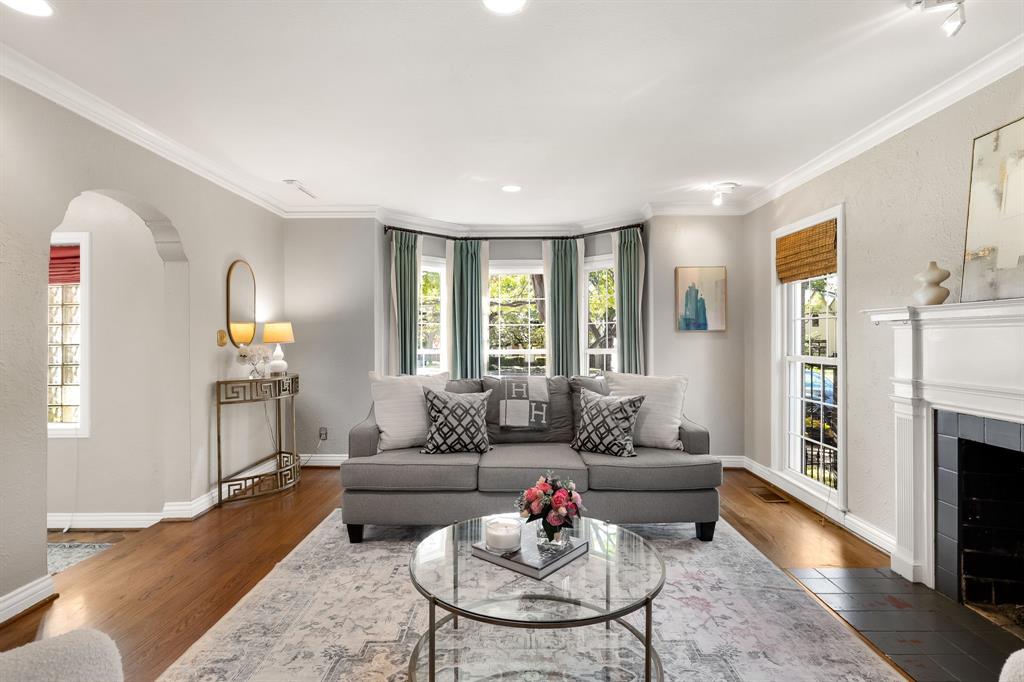 Wilshire Heights - Residential