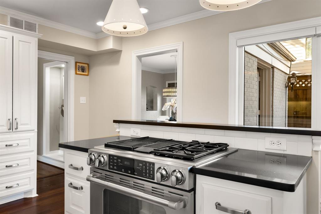 Wilshire Heights - Residential