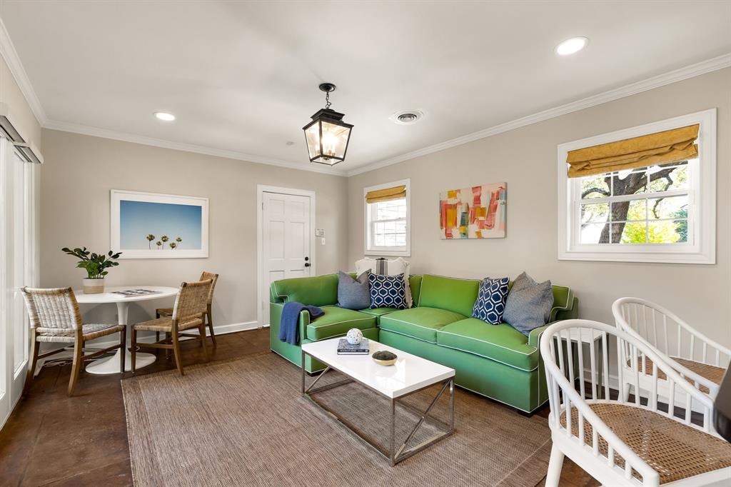 Wilshire Heights - Residential