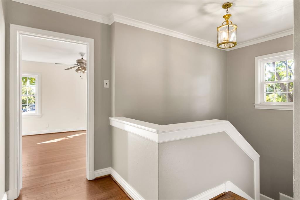 Wilshire Heights - Residential