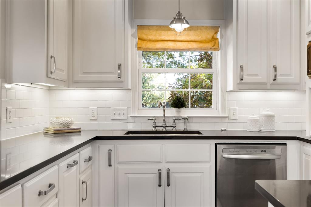 Wilshire Heights - Residential