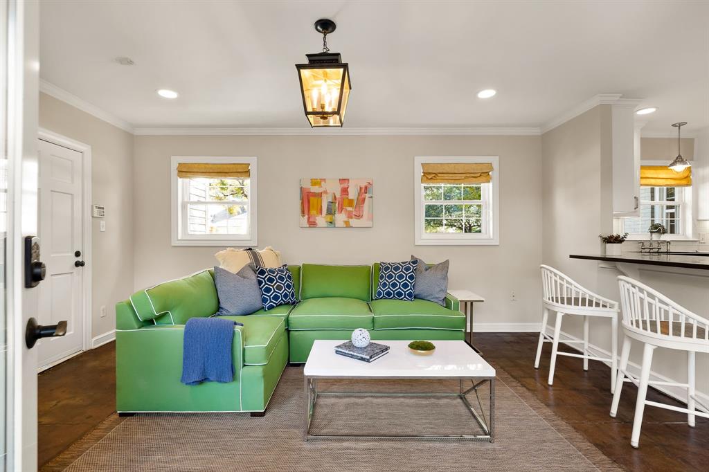 Wilshire Heights - Residential