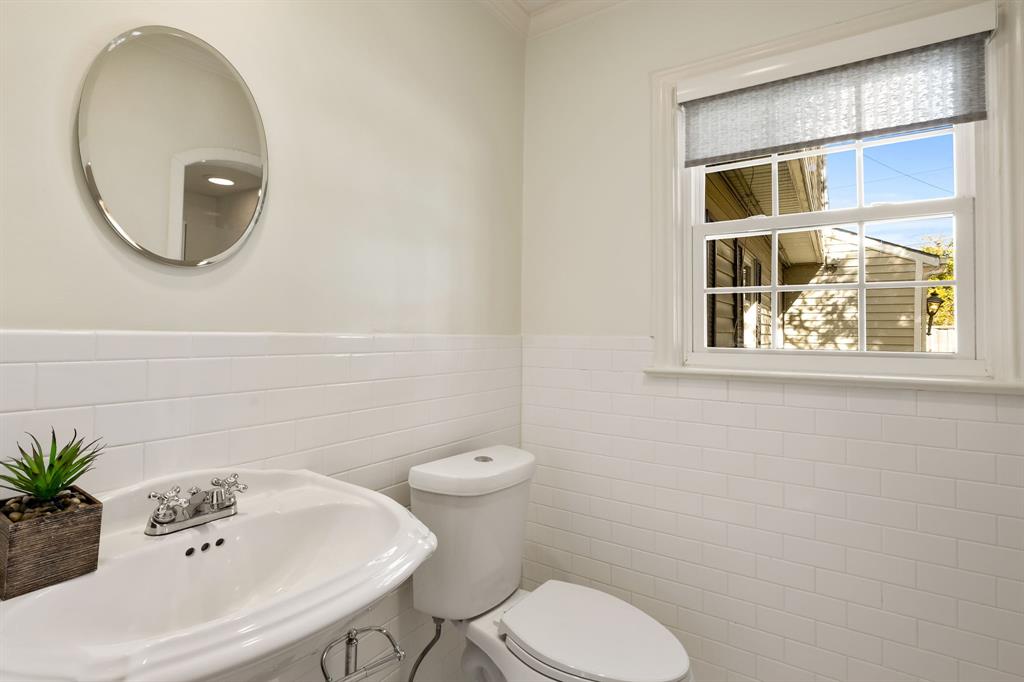 Wilshire Heights - Residential