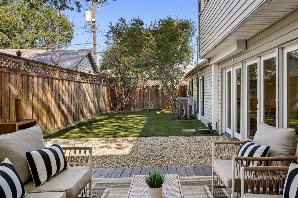 Wilshire Heights - Residential