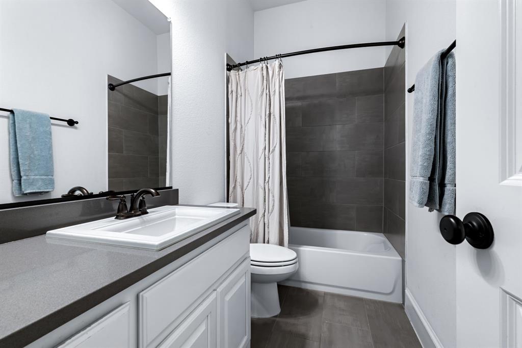 Whitley Place Ph 7 - Residential