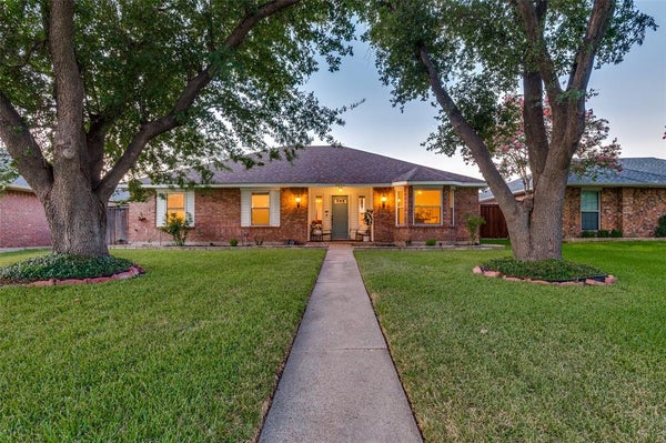 2021 CLEARWATER TRL, CARROLLTON, TX 75010 - Image 17ff8e471123ed696ec8d5a57bb45ffe/2589369796