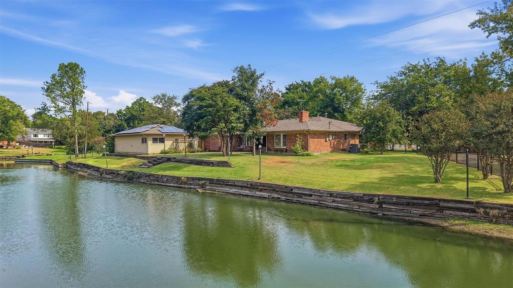 1609 Lakewood Drive