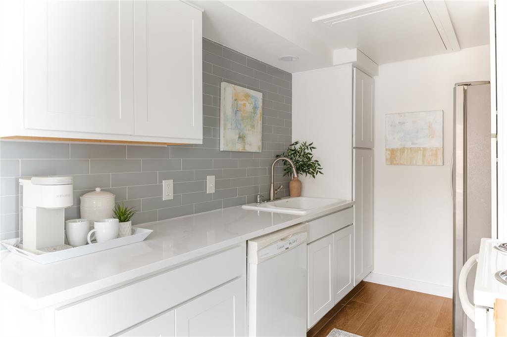 PARK PLACE TOWNHOUSE CONDO - Residential
