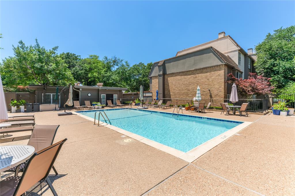 PARK PLACE TOWNHOUSE CONDO - Residential