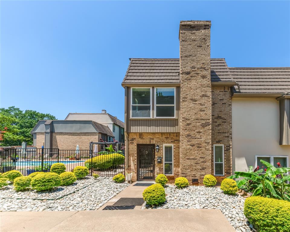 PARK PLACE TOWNHOUSE CONDO - Residential