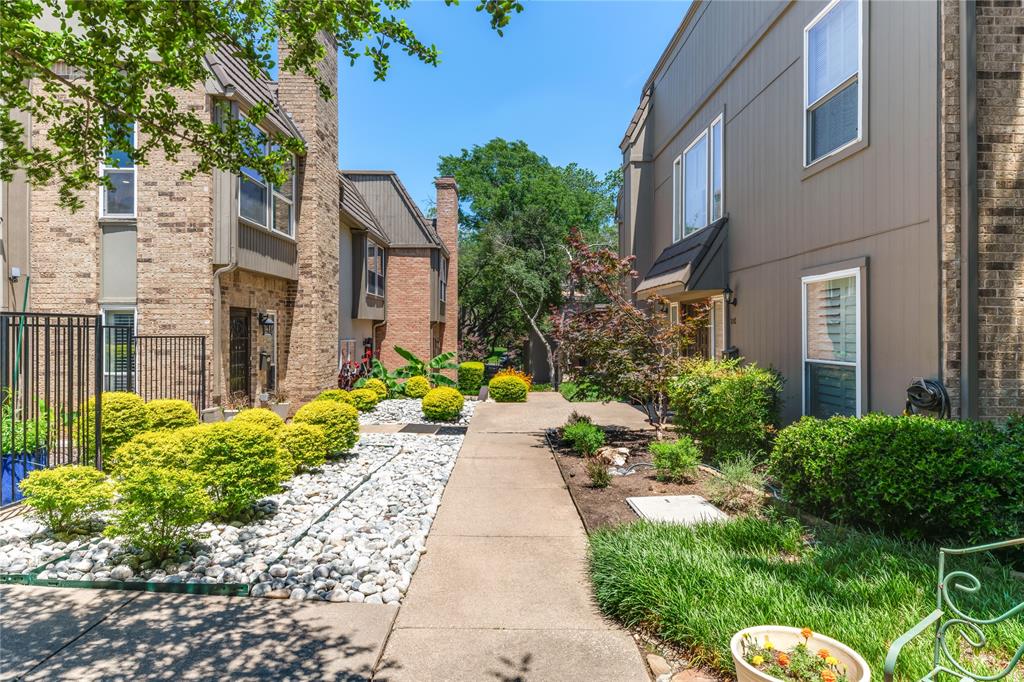 PARK PLACE TOWNHOUSE CONDO - Residential
