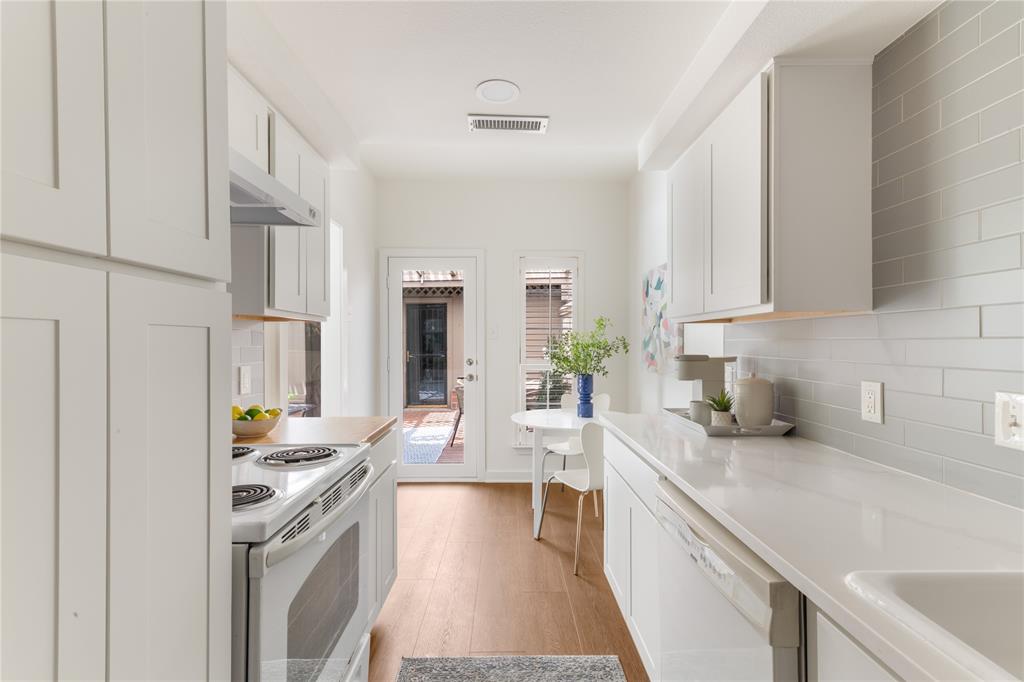 PARK PLACE TOWNHOUSE CONDO - Residential