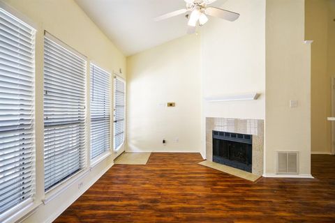 4800 W Lovers Lane 518 Dallas TX 75209