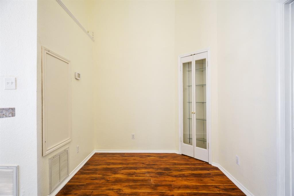 4800 W Lovers Lane 518