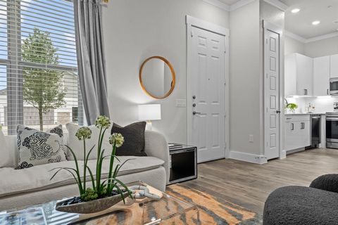 Photo of 3272 Ganzer Road W #114B, Denton, TX 76207 (MLS # 21261201)