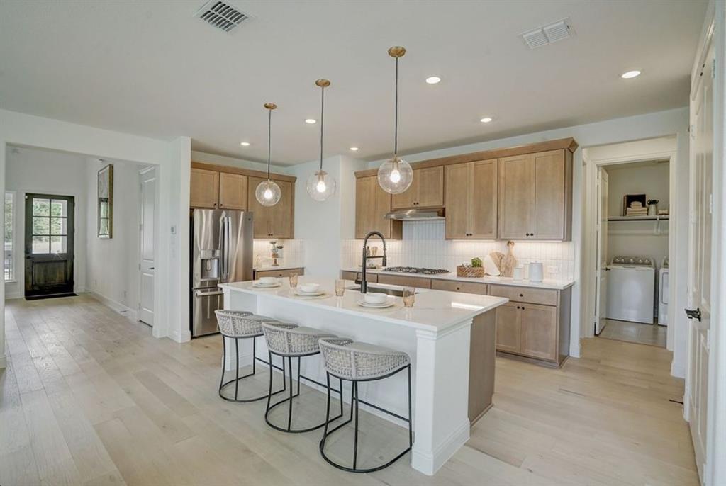1604 Yaupon Court