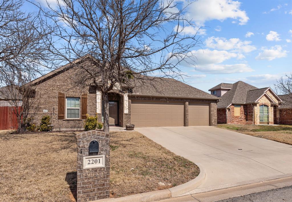 2201 Lorrie Lane