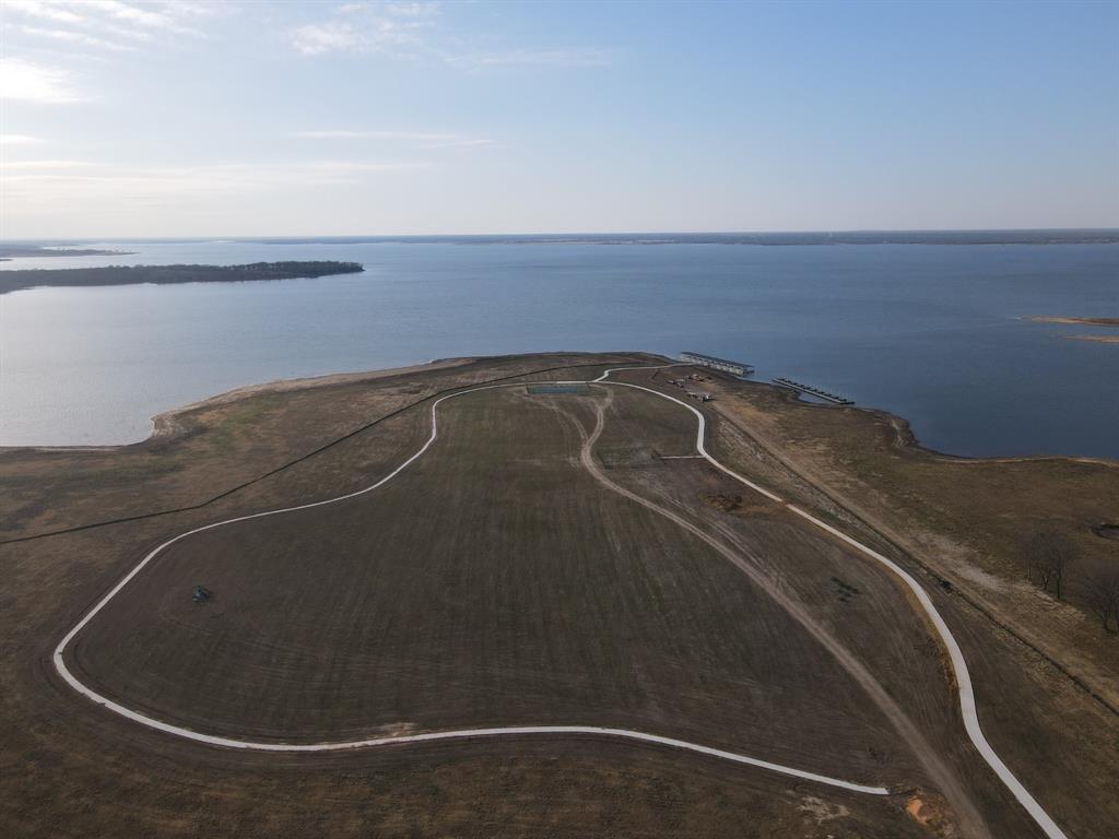 The Peninsula - Land