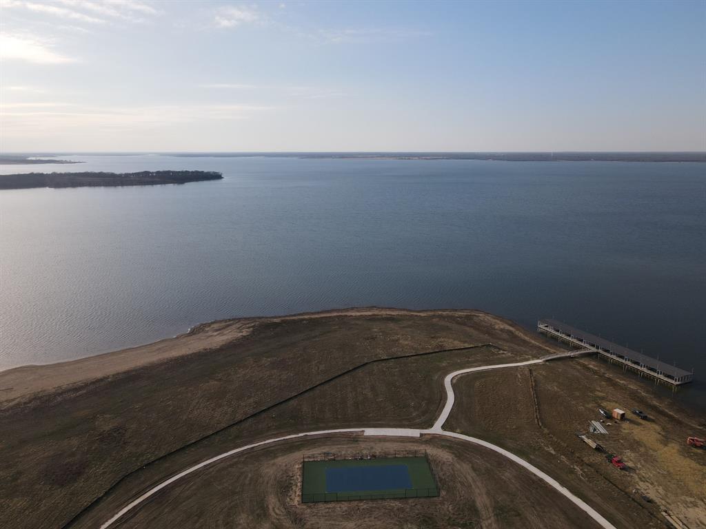 The Peninsula - Land