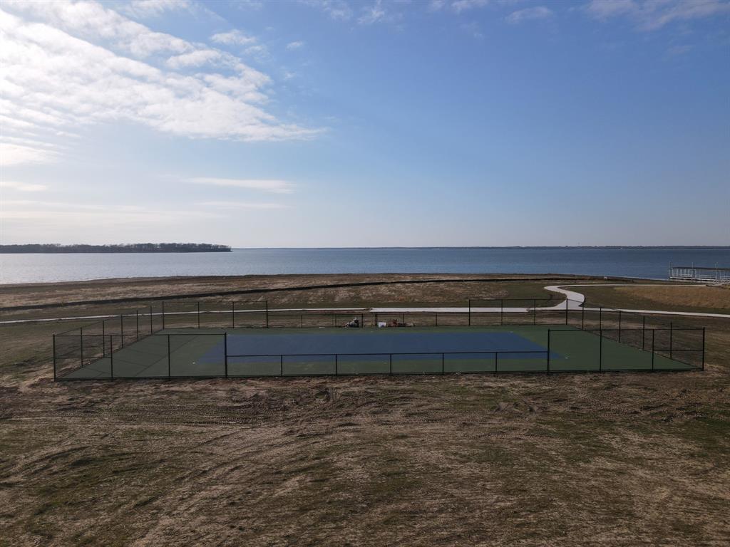 The Peninsula - Land