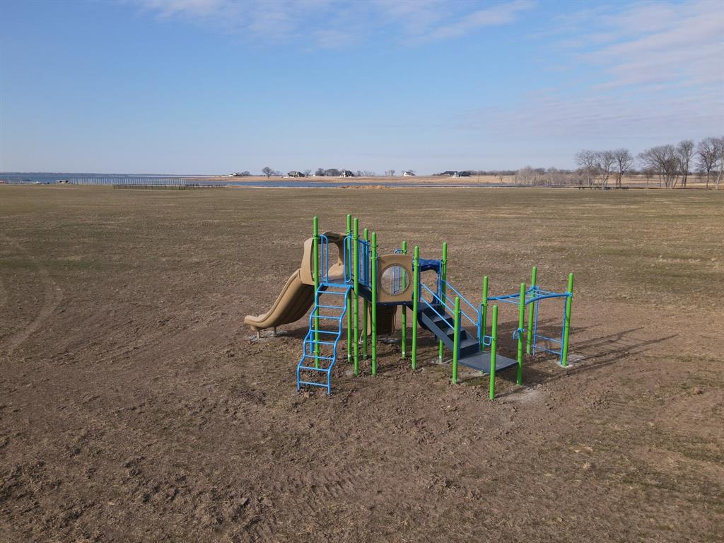 The Peninsula - Land