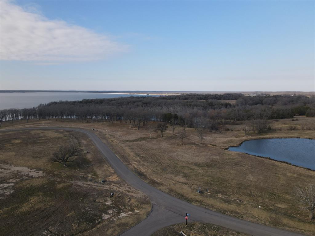 The Peninsula - Land