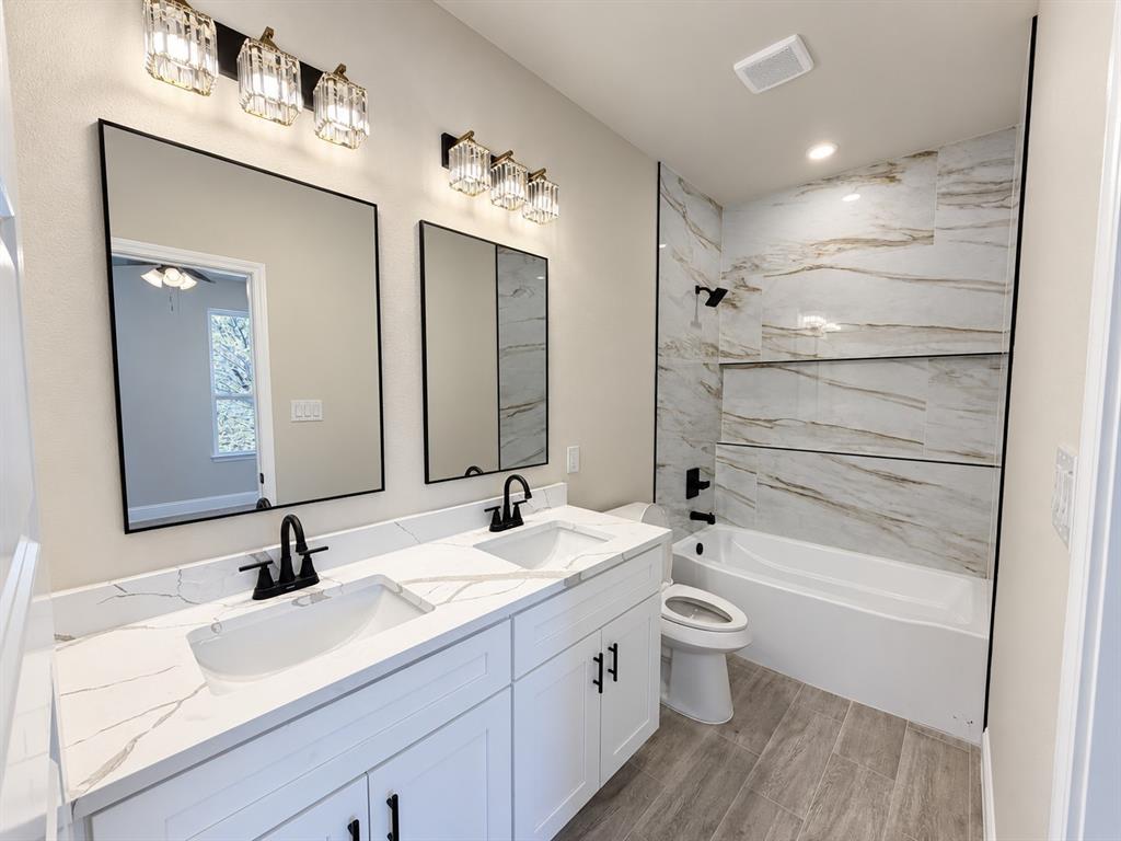 5907 Black Pine Circle