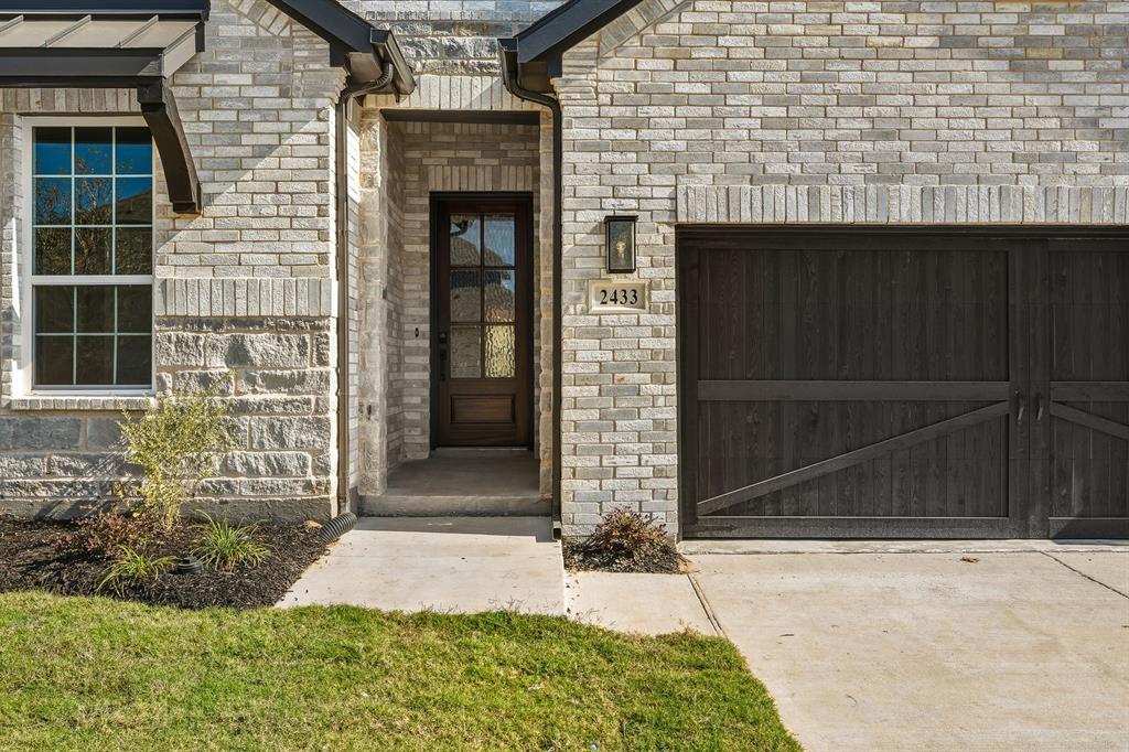 2433 Ainsdale Drive