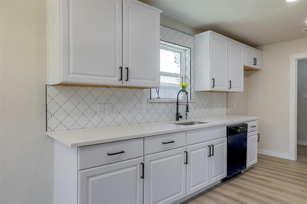 WINDSOR WOODS ADDITION - Residential