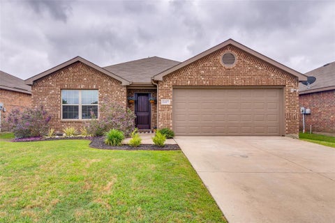 Photo of 1417 Reiger Drive, Greenville, TX 75402 (MLS # 21291924)