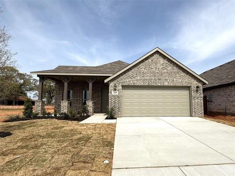 1148 Avery Granbury TX 76049