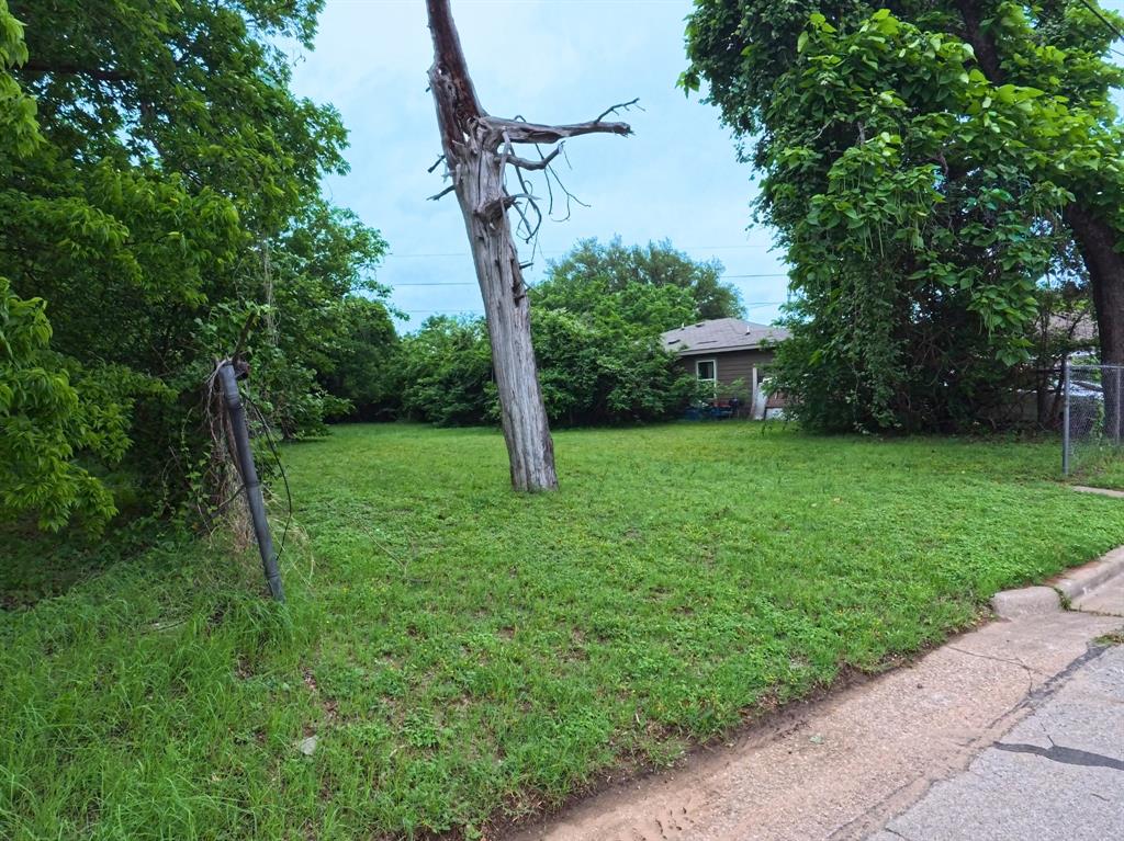 417 Lottie Street