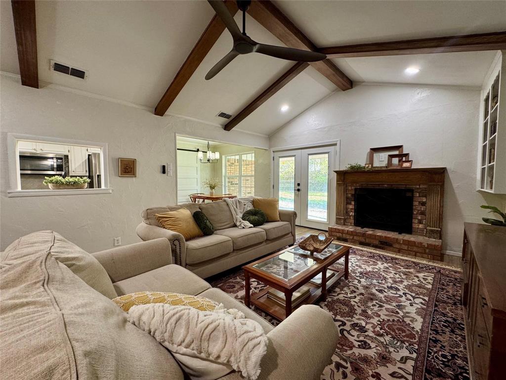 1116 Willowcreek Road