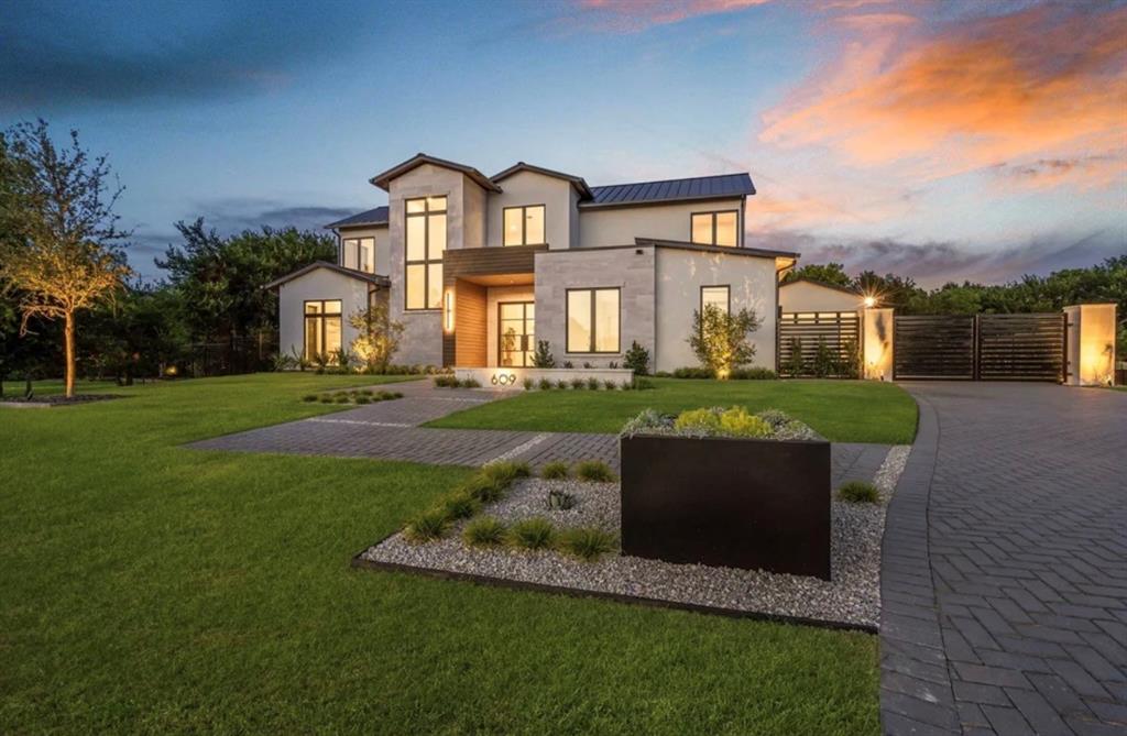 609 Pemberton Drive