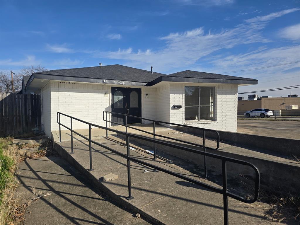 Brasher Add - Commercial Sale