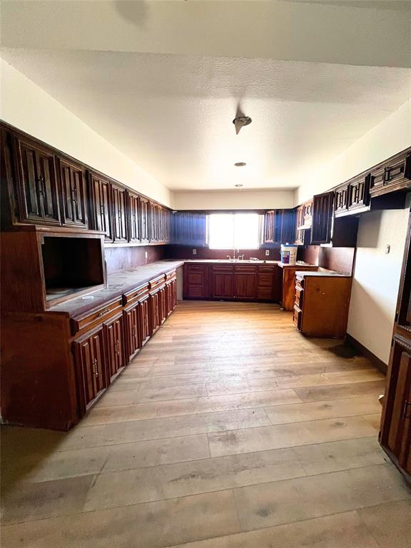 Brasher Add - Commercial Sale