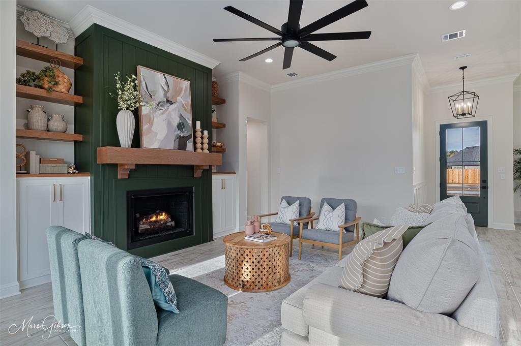 Pin Oak Lndg Un 1 - Residential